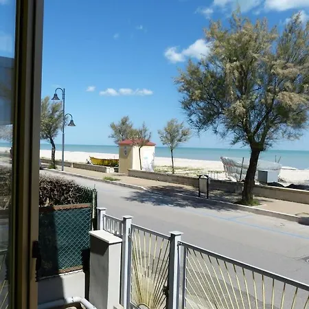 Apartment Spazioso Fronte Mare *