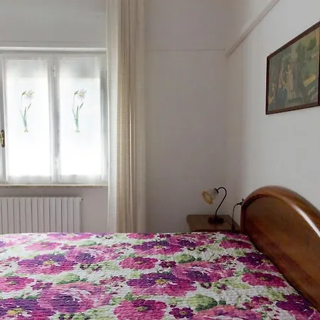 Spazioso Fronte Mare 塞尼加利亚马尔佐卡