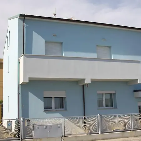 公寓 Spazioso Fronte Mare