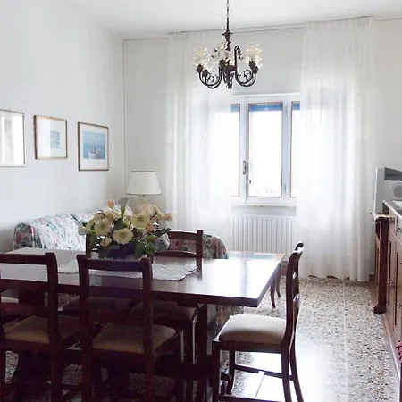 Spazioso Fronte Mare 公寓