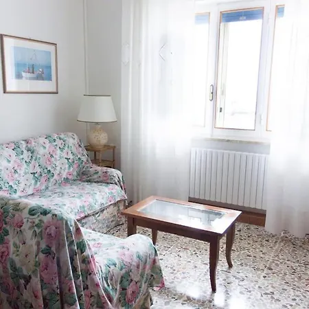 Spazioso Fronte Mare 公寓 *