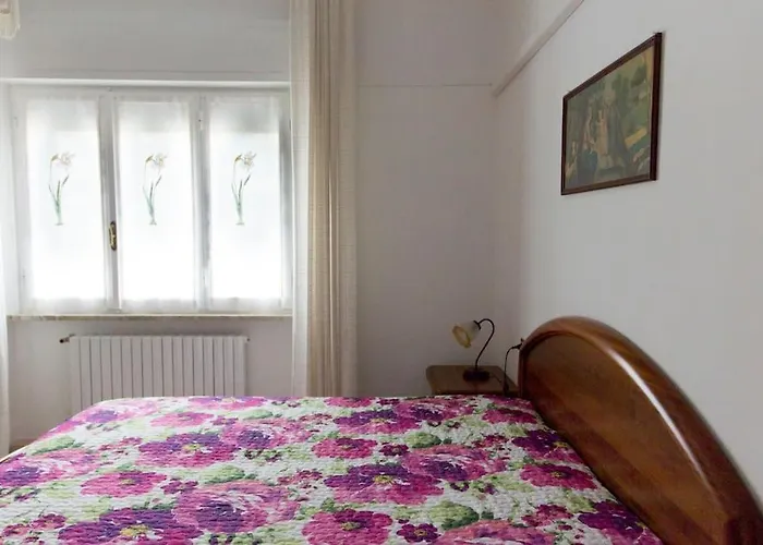 Spazioso Fronte Mare 塞尼加利亚马尔佐卡