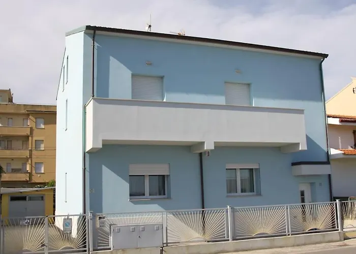 公寓 Spazioso Fronte Mare