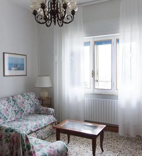 Spazioso Fronte Mare 公寓 *