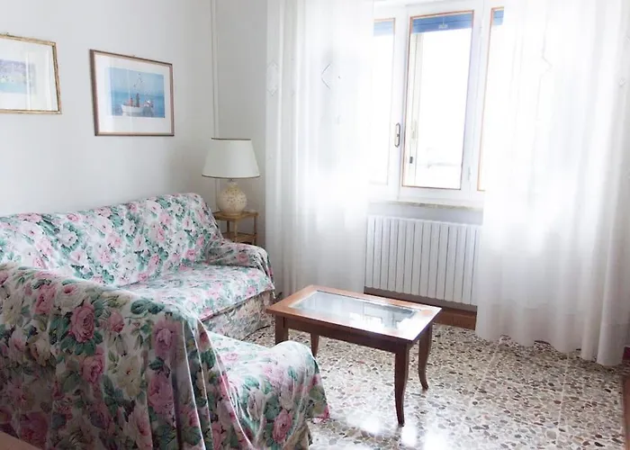 Spazioso Fronte Mare 公寓 *